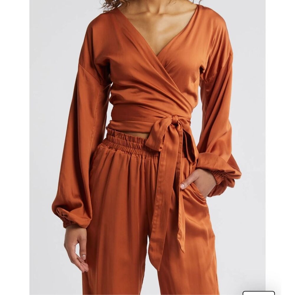 NWOT Diarrablu Aidi Wrap Top